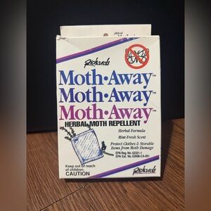 Richards Moth-Away Herbal Moth Repellent